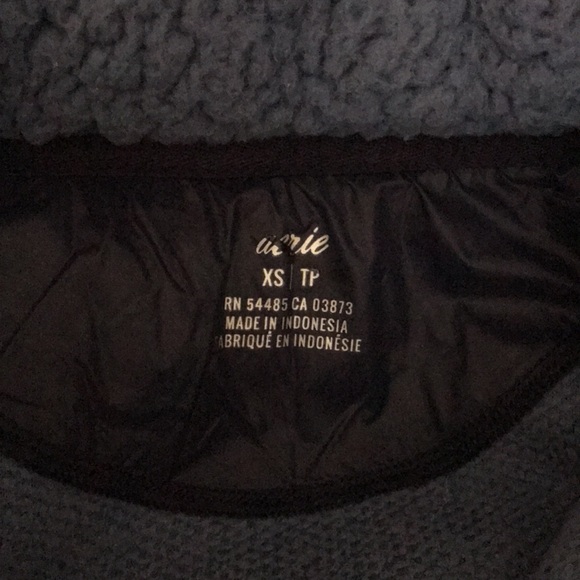 Aerie XS light and dark blue Sherpa pullover quarter zip 💕 - Picture 5 of 7